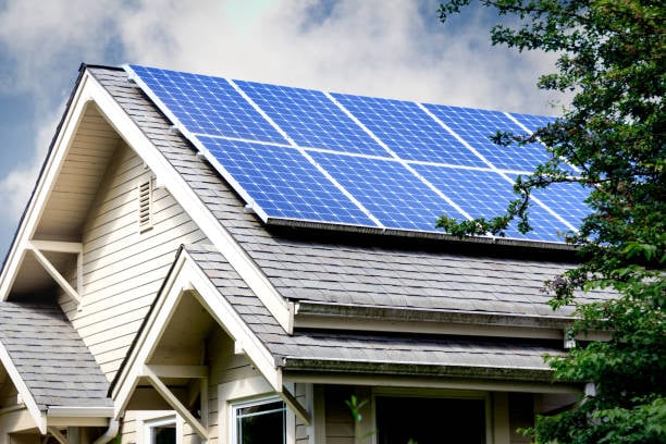 Battery Storage + Rooftop Solar: A Smarter Energy Strategy for Phoenix Businesses